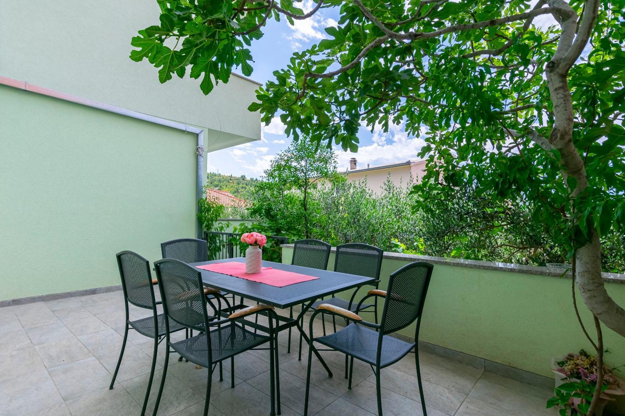 Apartment Ivano Дуги-Рат Экстерьер фото