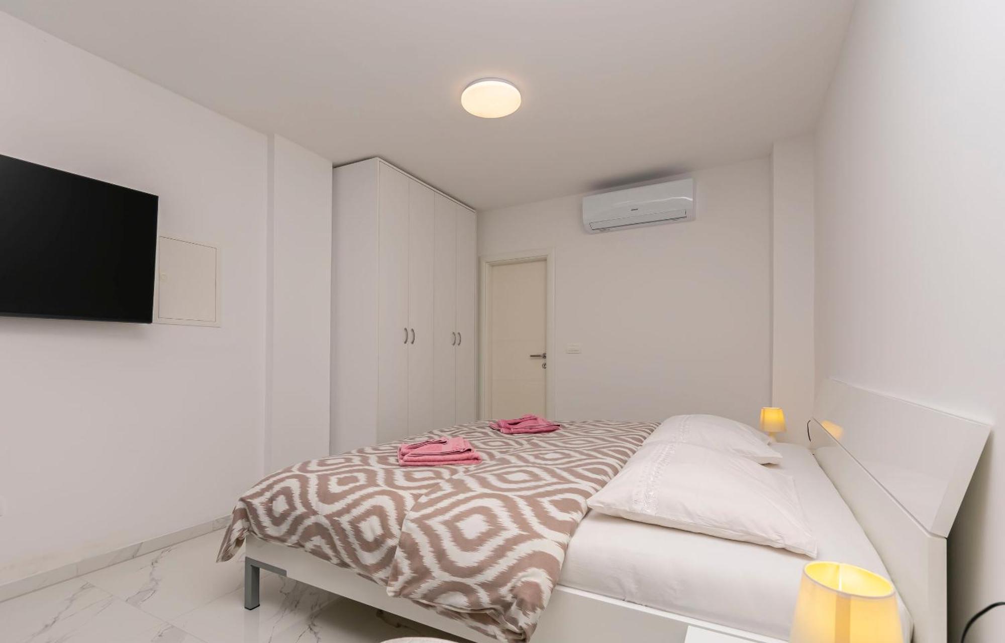 Apartment Ivano Дуги-Рат Экстерьер фото