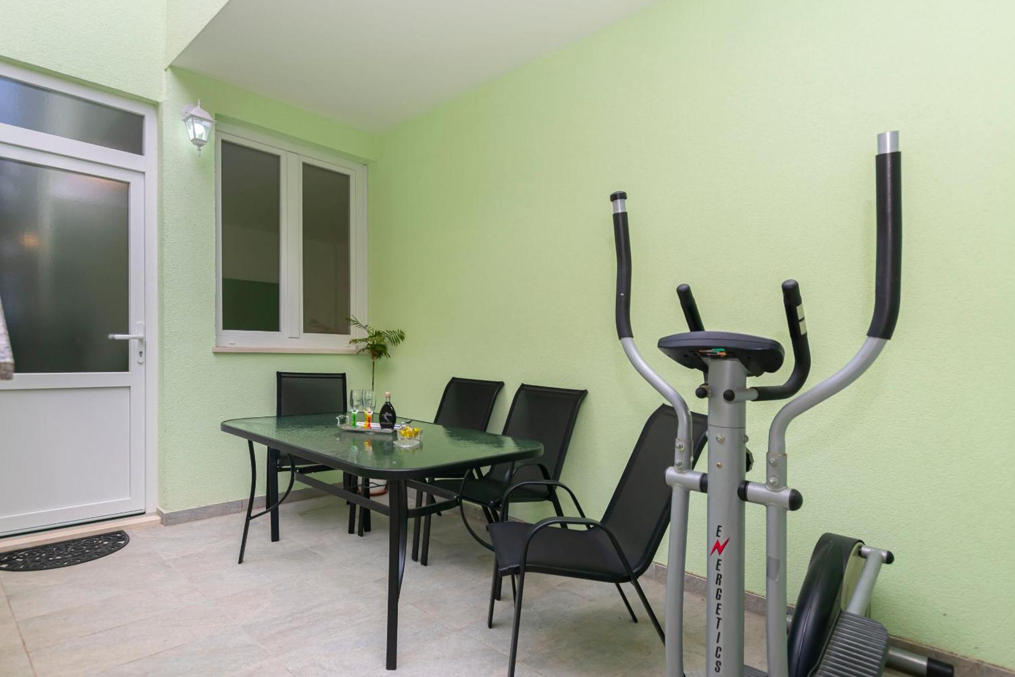 Apartment Ivano Дуги-Рат Экстерьер фото